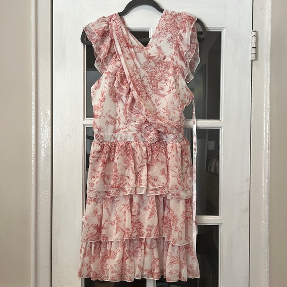NWT Misguided Pink Floral Print Tiered Ruffle Dress